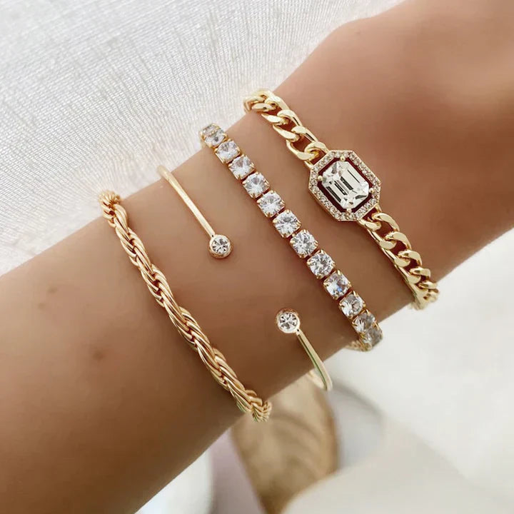Domitia Calvina Bracelet Set | White Gold